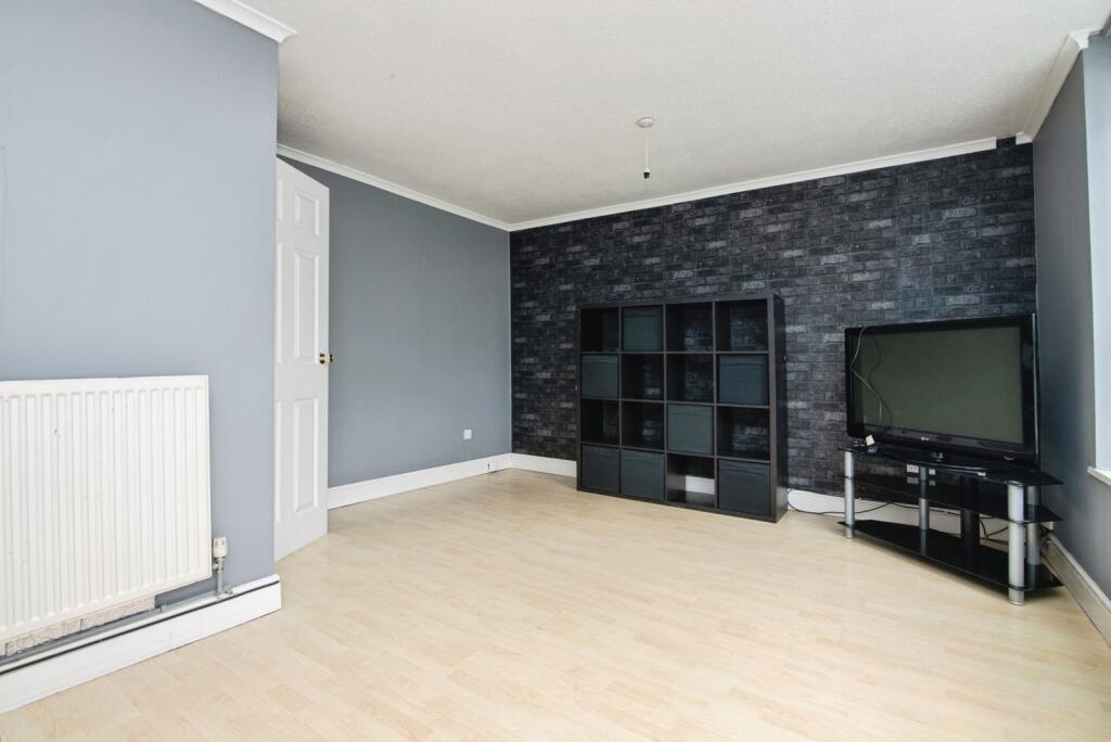 Middle Leasow, Quinton, Birmingham, West Midlands, B32 - More