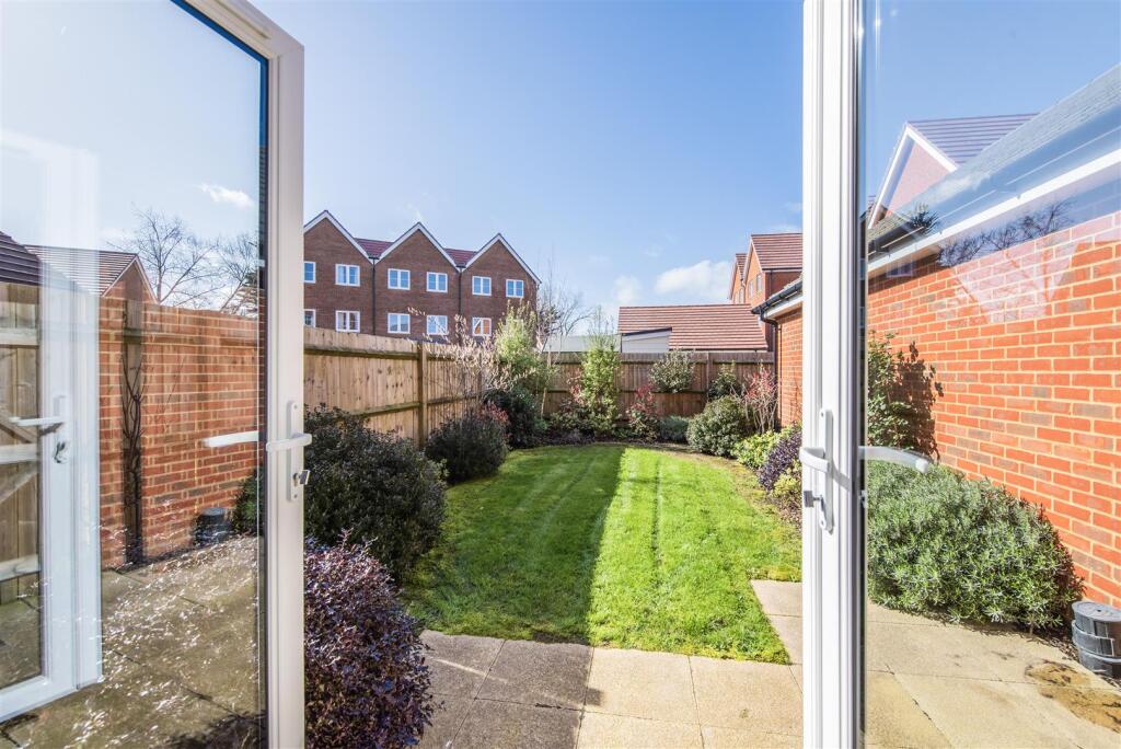 House in Chichester, Oving