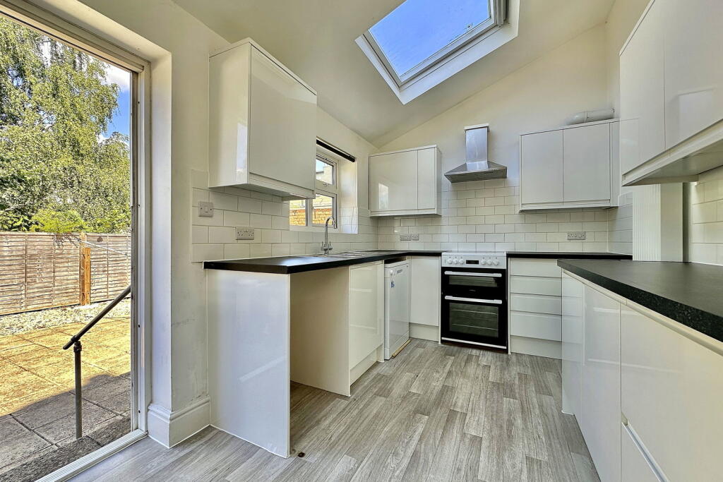 St. Johns Road, Bathwick, Bath photo 4