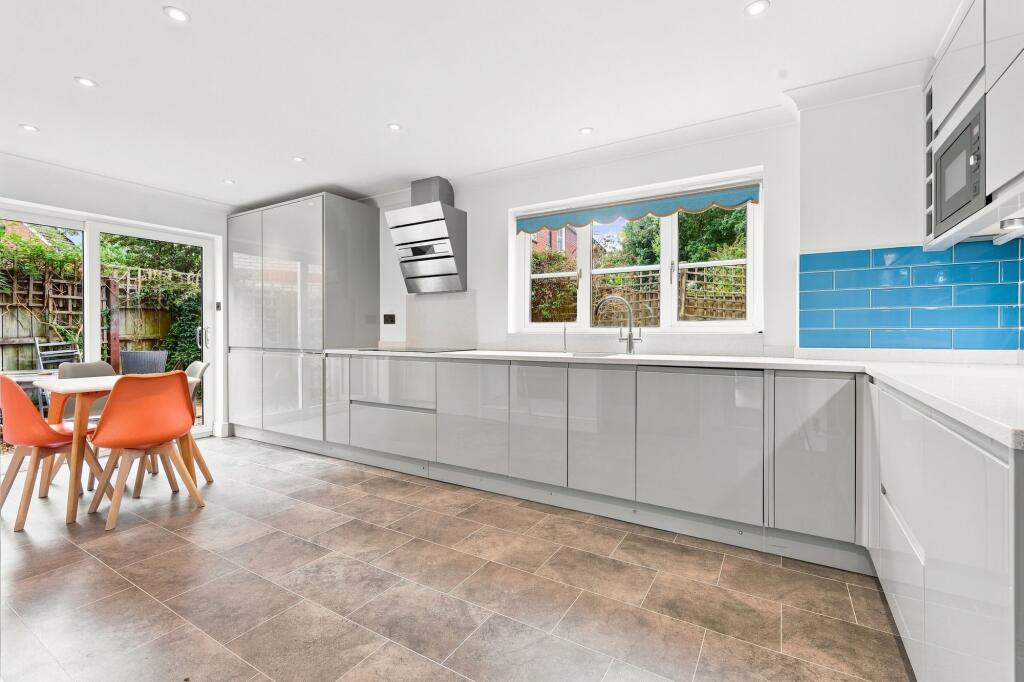 House in East Suffolk, Martlesham Heath, Martlesham - View 4