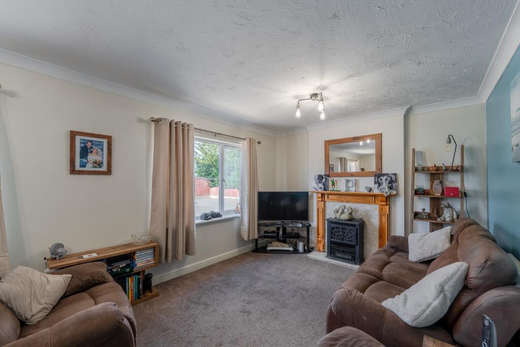 House in Huntingdonshire, Ramsey Mereside, Ramsey - View 3