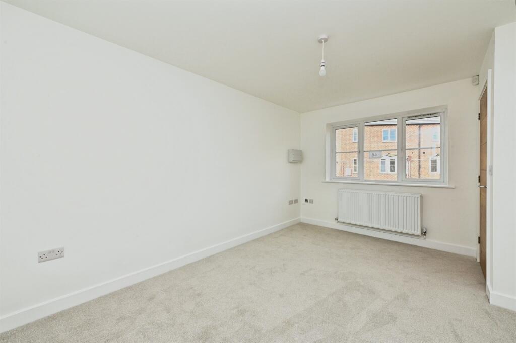 House in Peterborough - View 4