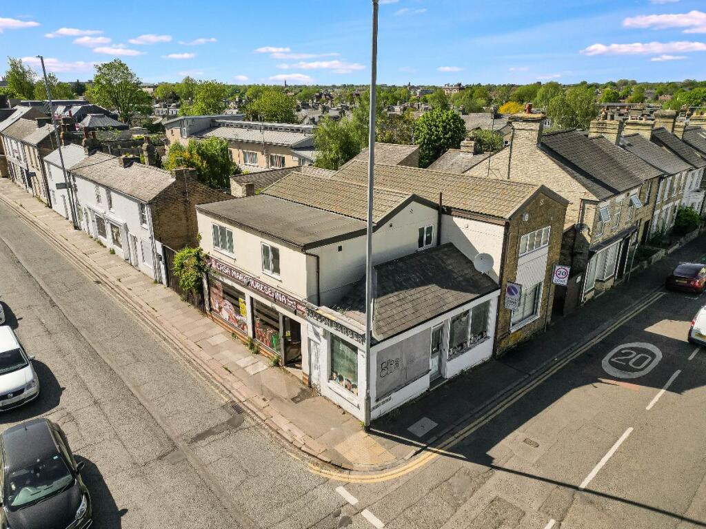 Main image of property: Newmarket Road, Cambridge, CB5 8HA