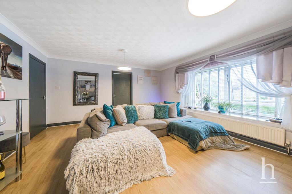 Apartment in Prenton, Noctorum - View 2