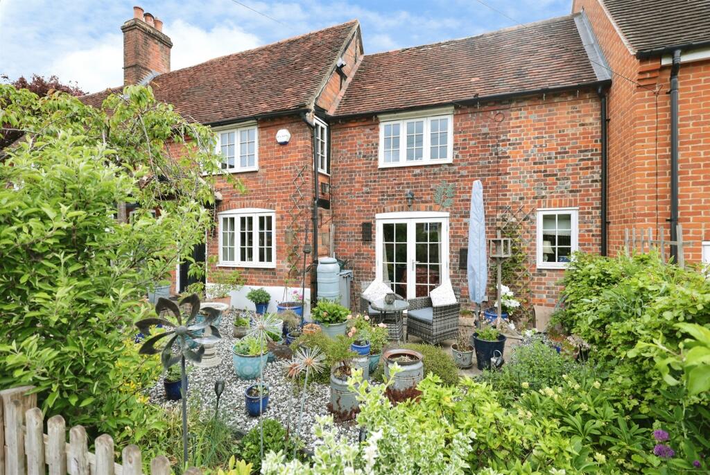 Main image of property: Bellingdon Road, Chesham