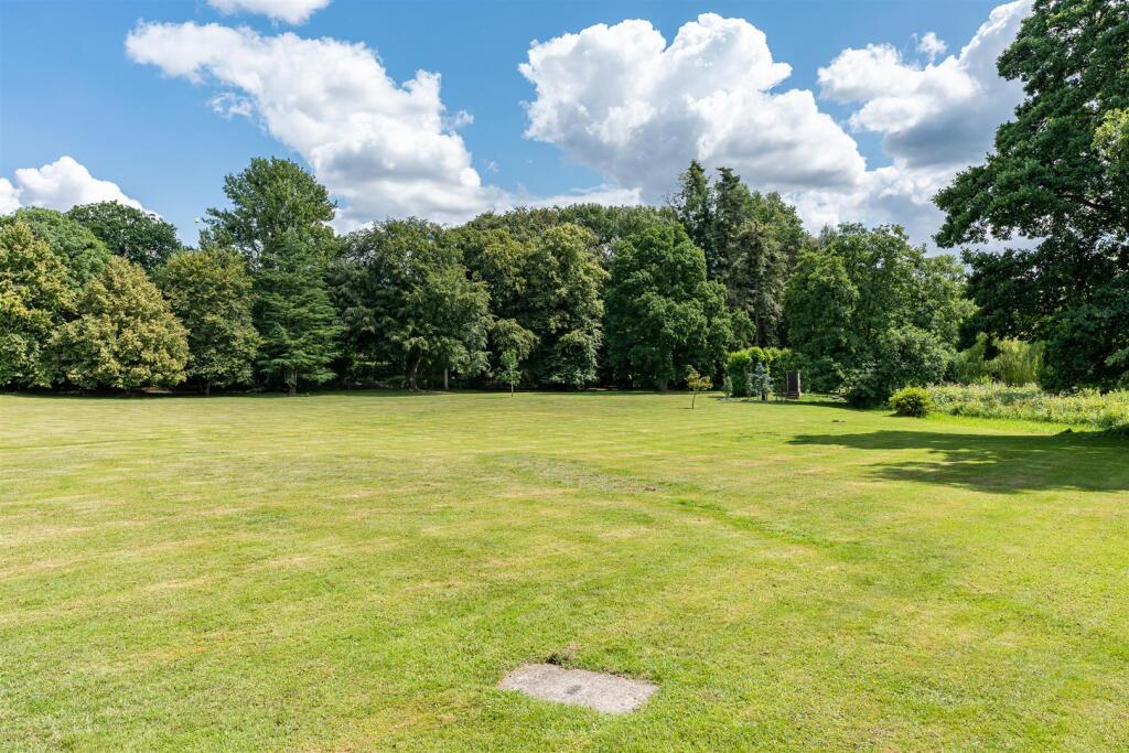 Additional image 29 of The Walled Garden, Tewin Water, Welwyn