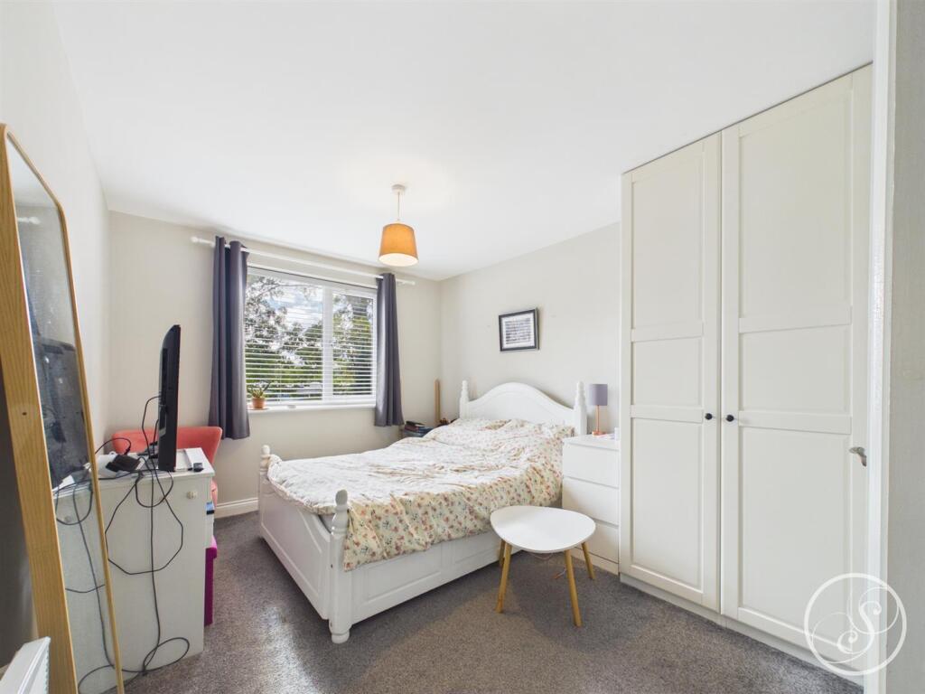 Apartment in Leeds - View 5