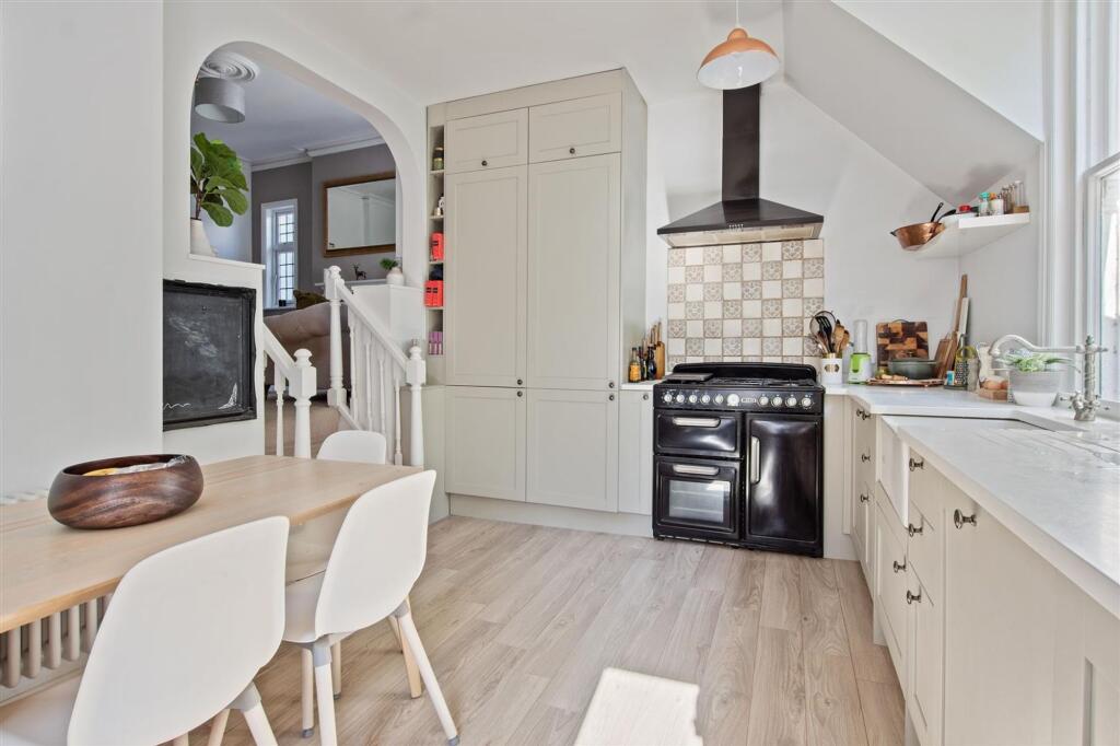Apartment in Bournemouth - More