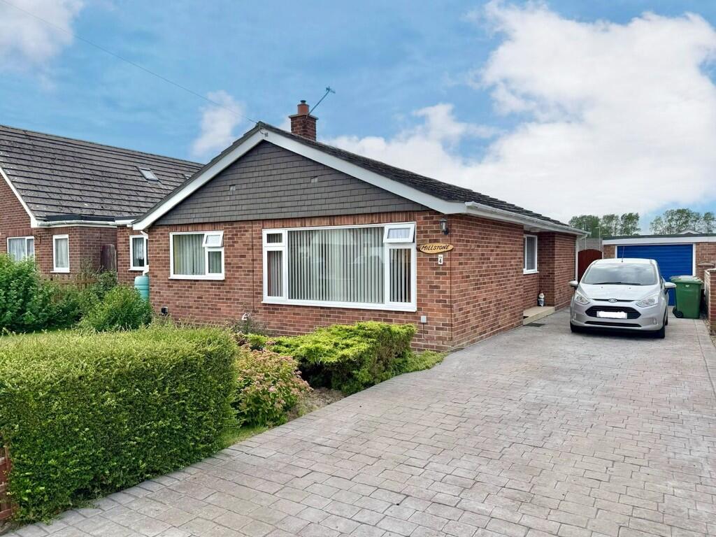 3-bed detached on Waters Lane, Hemsby, £270,000