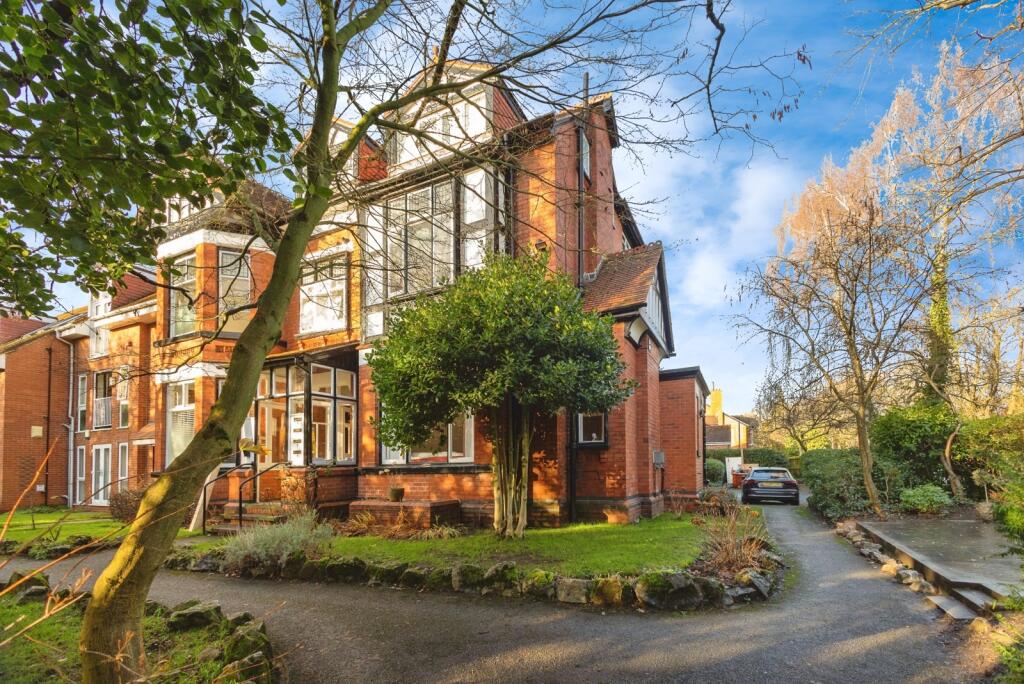 Main image of property: Parkfield Road South, Didsbury, Manchester, Greater Manchester, M20
