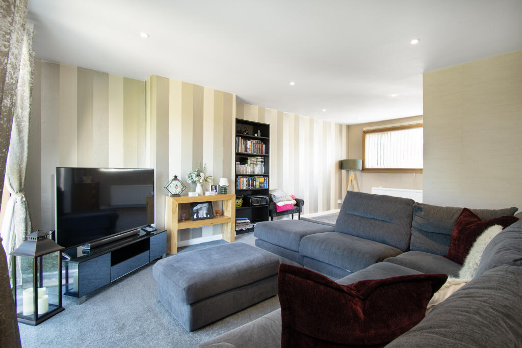 House in Dundee, Angus - View 4