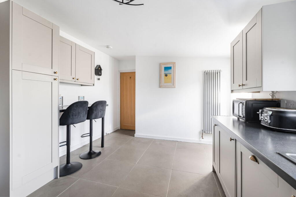 House in Torquay - More
