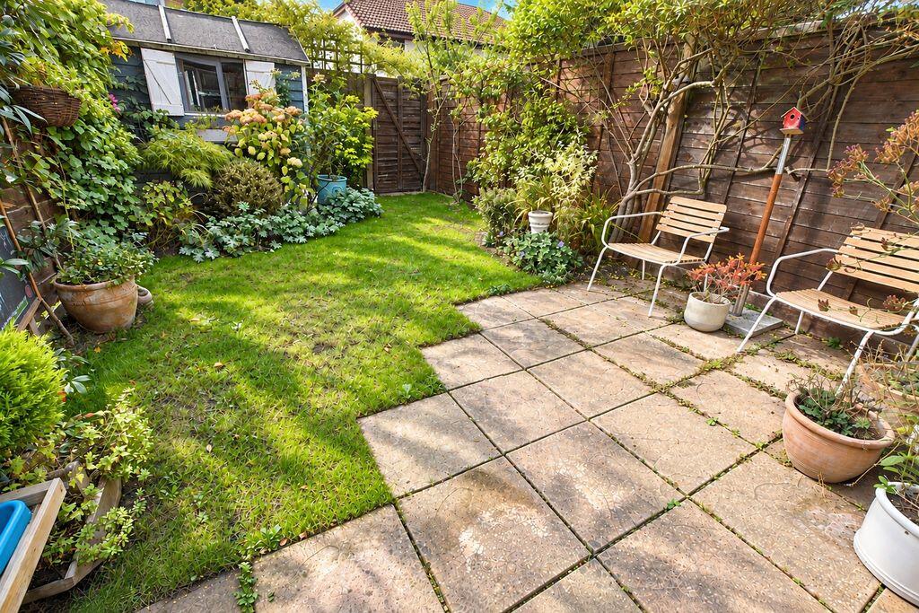 House in Maidstone, Downswood - View 2