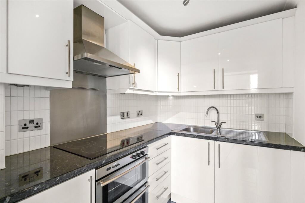 Apartment in London - View 4