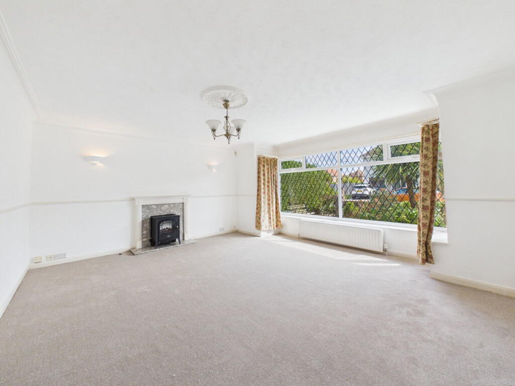 Bernard Road, Worthing, BN11 photo 2