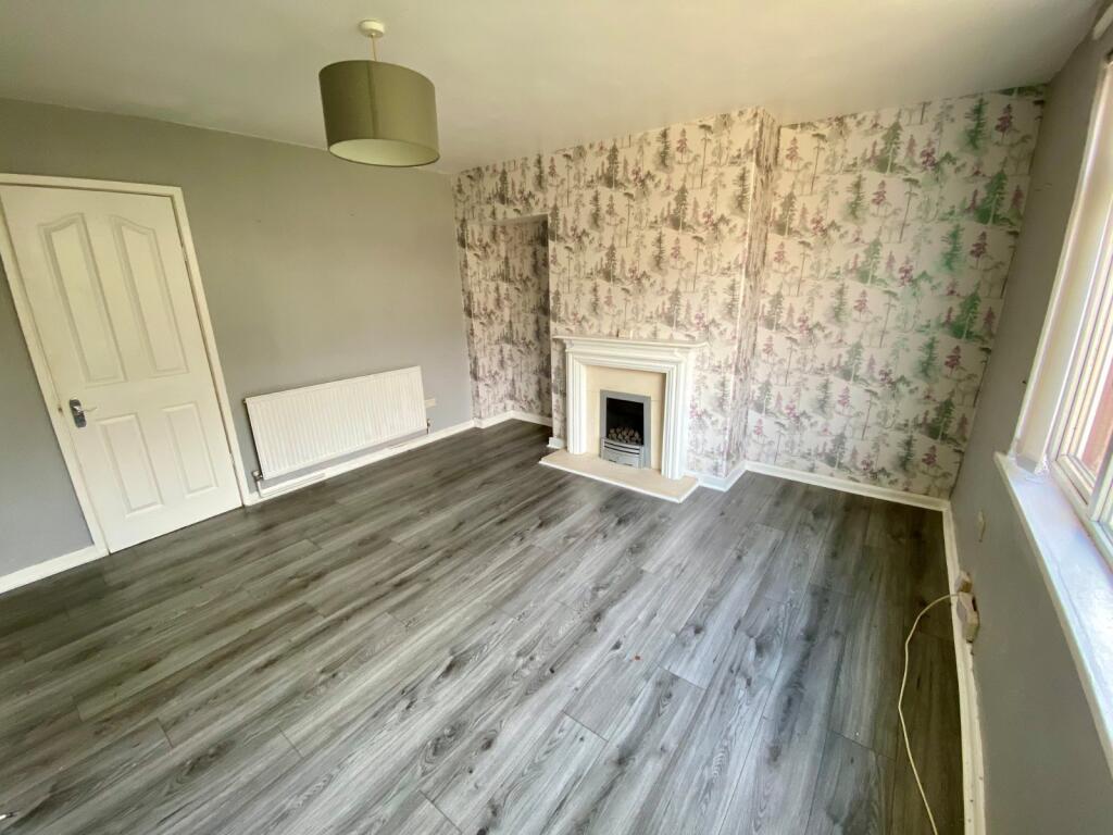 House in Bradford, West Yorkshire - View 2