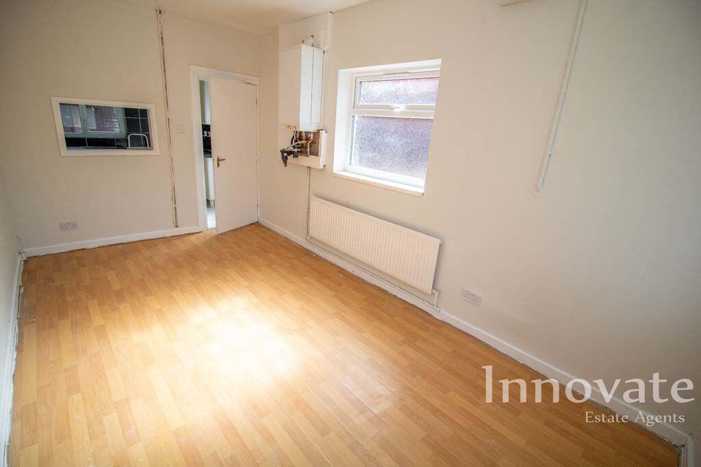 House in Birmingham, West Midlands - More