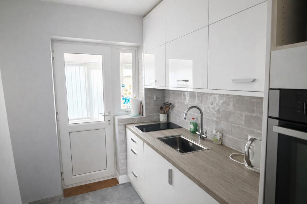 House in Northampton, Dallington - View 3