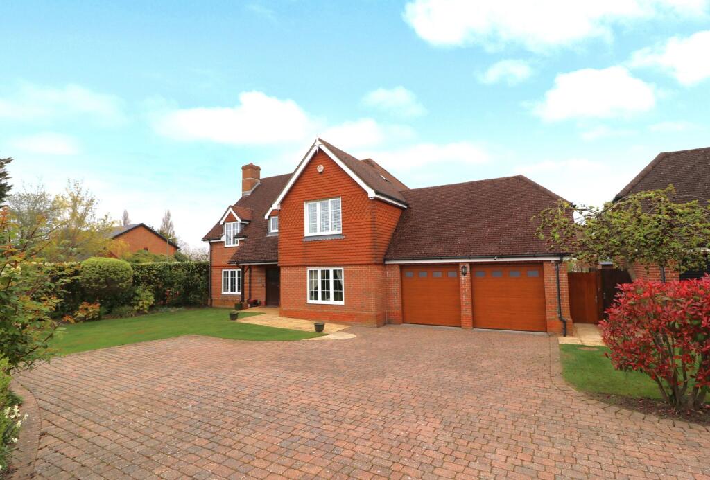 Main image of property: Botley Road, Burridge, SO31