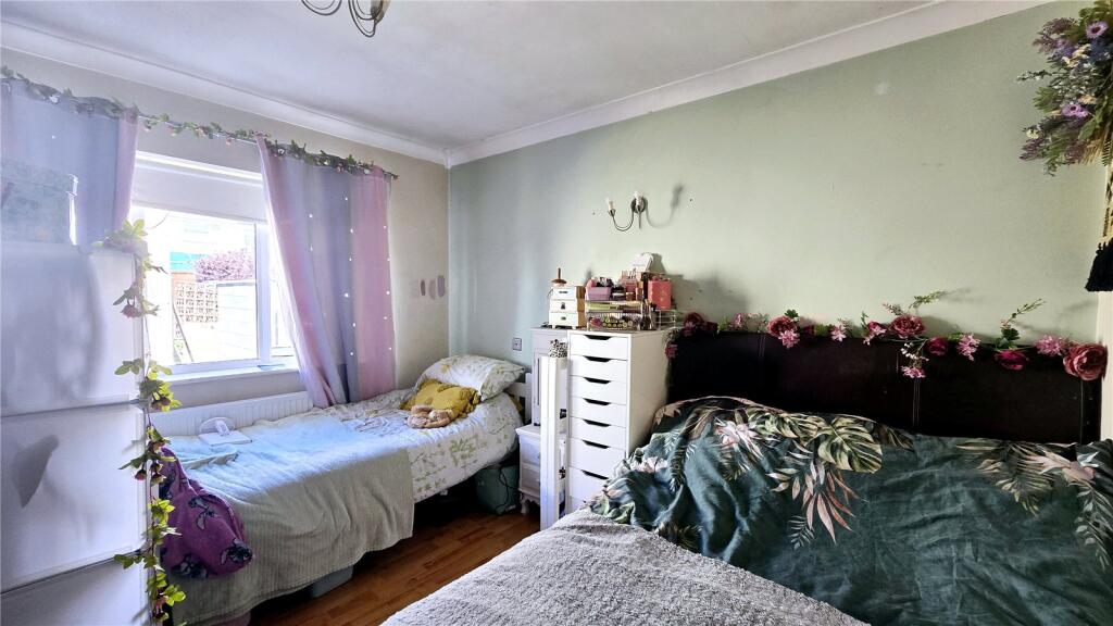 House in Holyhead, Y Fali / Valley - More