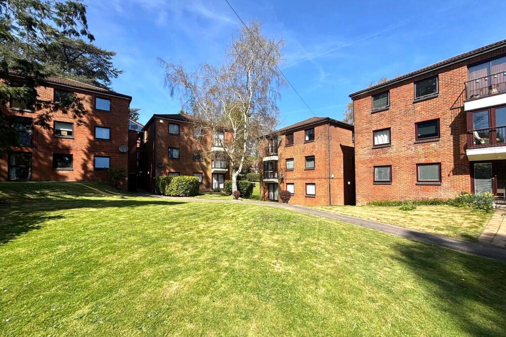 Main image of property: Hillcrest, Upper Weybourne Lane, Farnham, Surrey, GU9