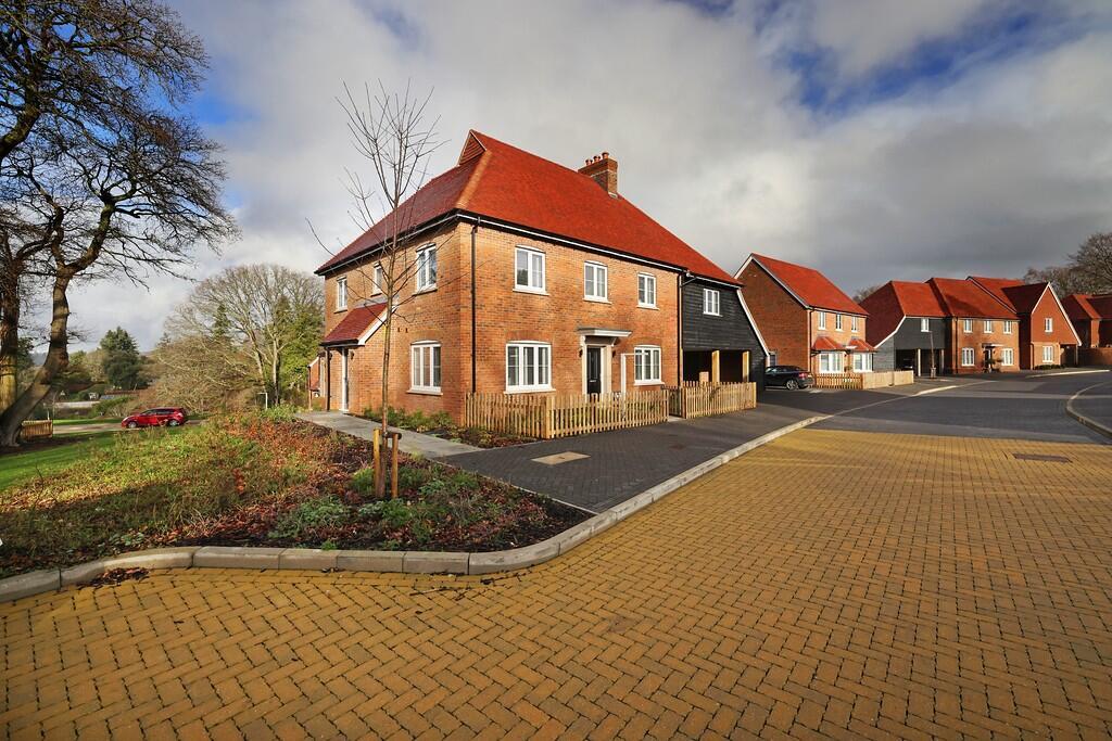 House in Guildford - View 3