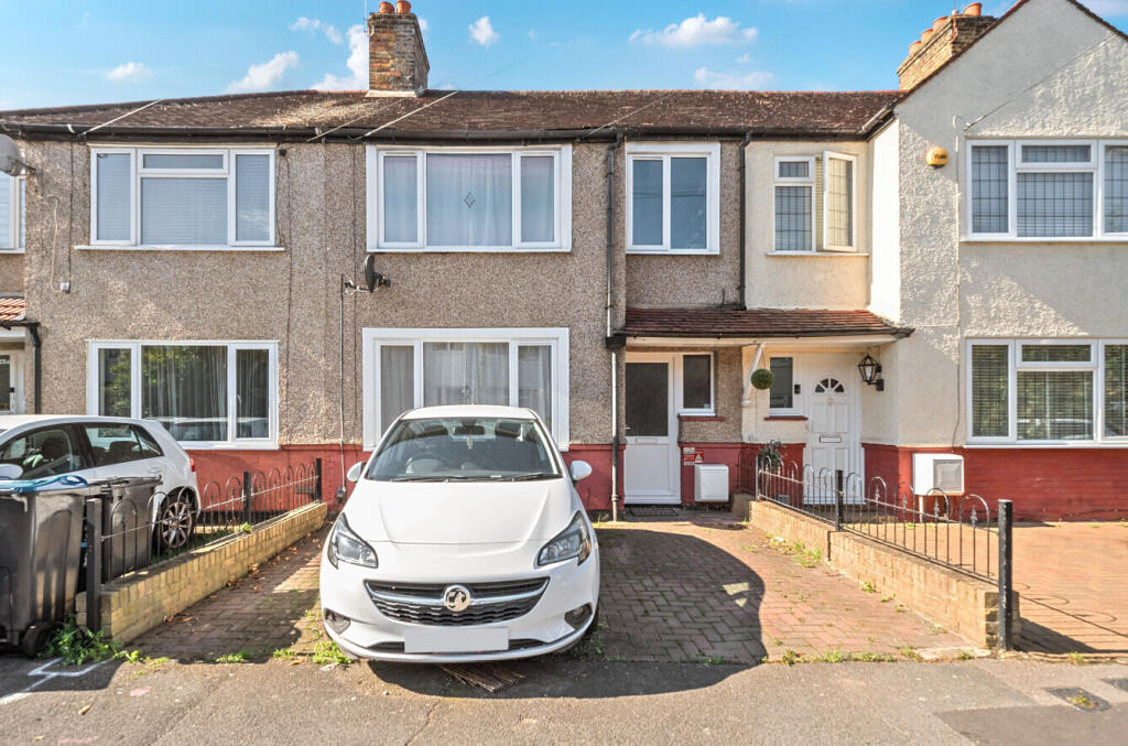 Main image of property: De'arn Gardens, Mitcham, CR4