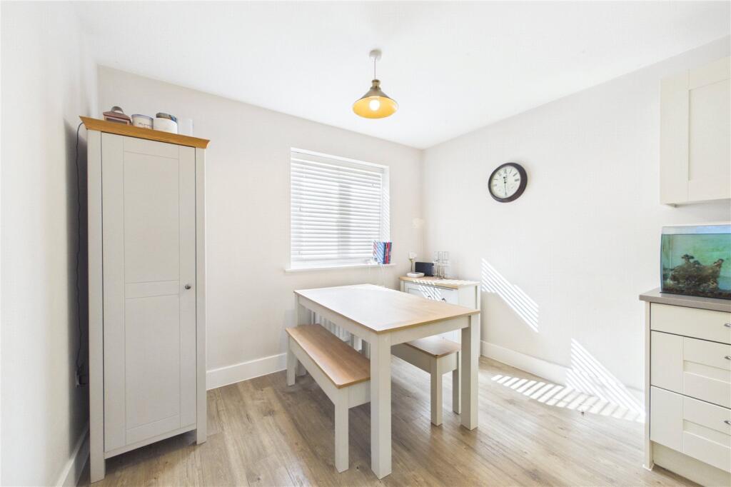 House in Three Mile Cross, Shinfield - More