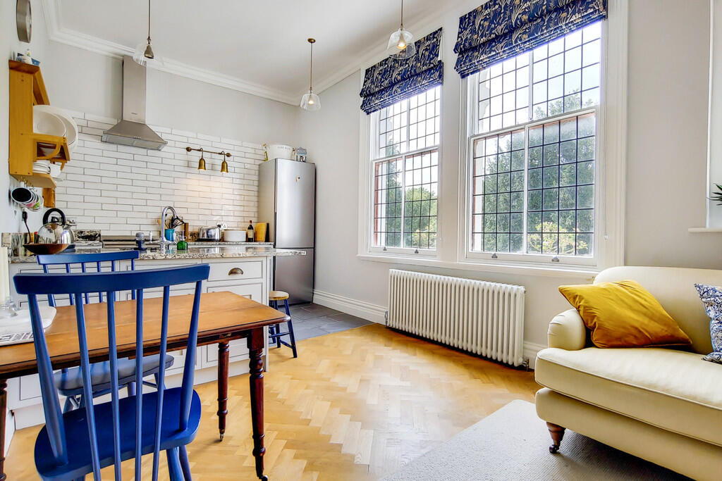 Lichfield House, 79 Lawrie Park Road photo 4