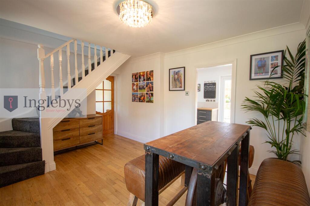 Rievaulx Road, Skelton-In-Cleveland, Saltburn-By-The-Sea photo 2