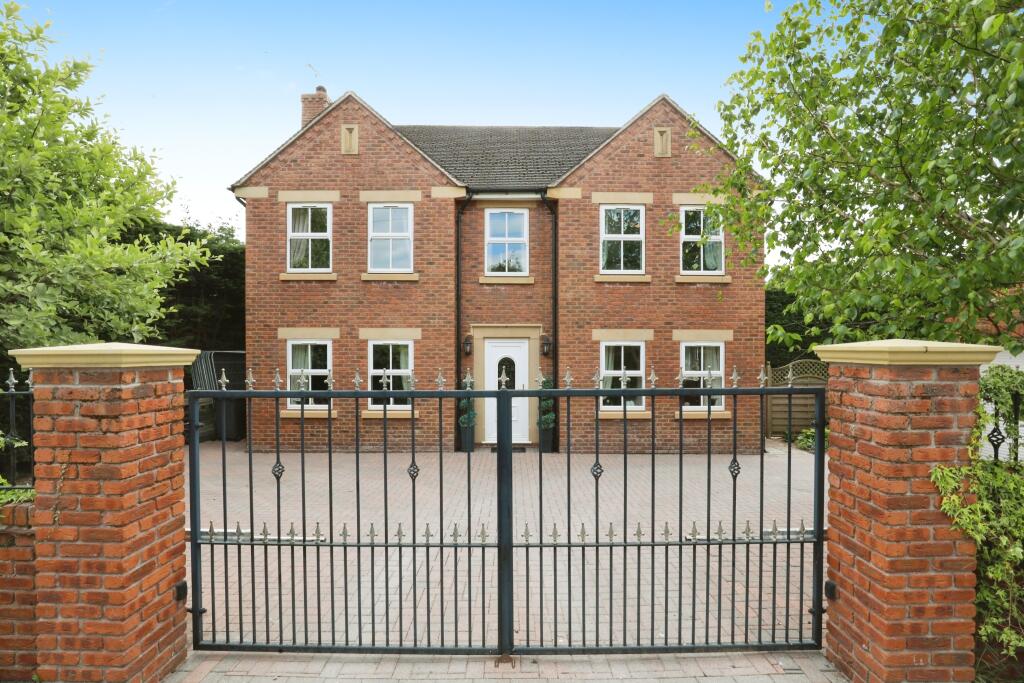 4-bed detached on Donkey Lane, Cheadle, ST10, £430,000