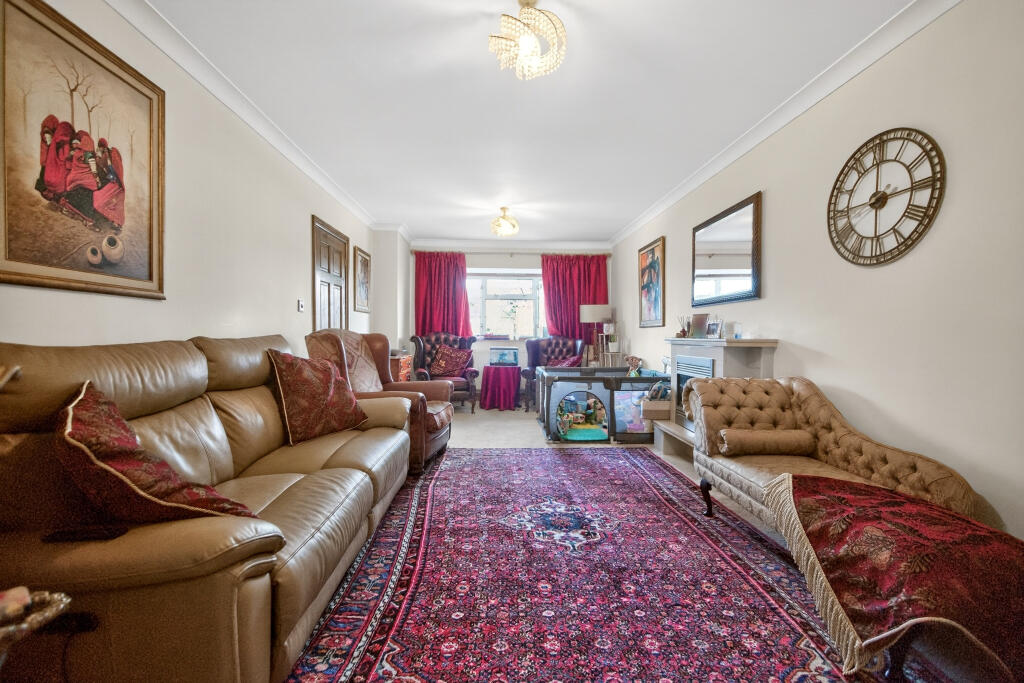 House in London, London Borough of Bromley - View 2