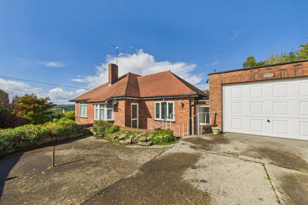 Main image of property: Flaxley Street, Cinderford, GL14 2DT