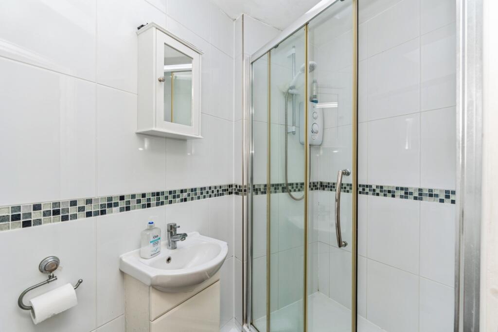 House in New Forest, Hythe and Dibden - More