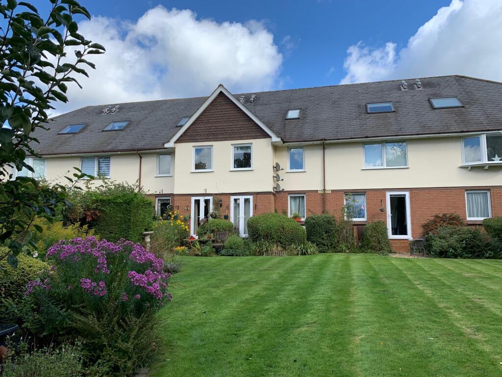 Main image of property: Chiltern Avenue, BUSHEY