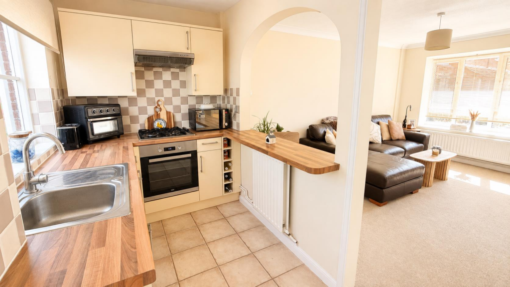 House in Rushmoor, Hampshire - More