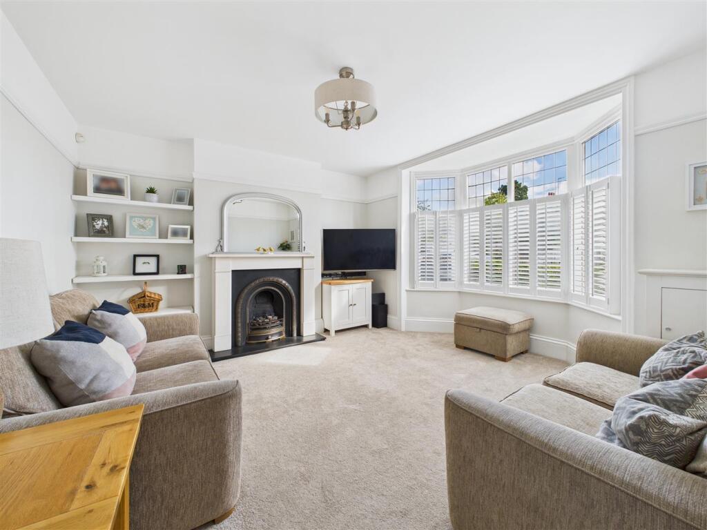 House in Stratford-on-Avon, Stratford-upon-Avon - View 2
