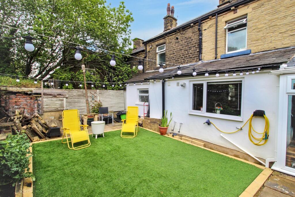 Pleasant Street, Bradford, BD7 photo 3