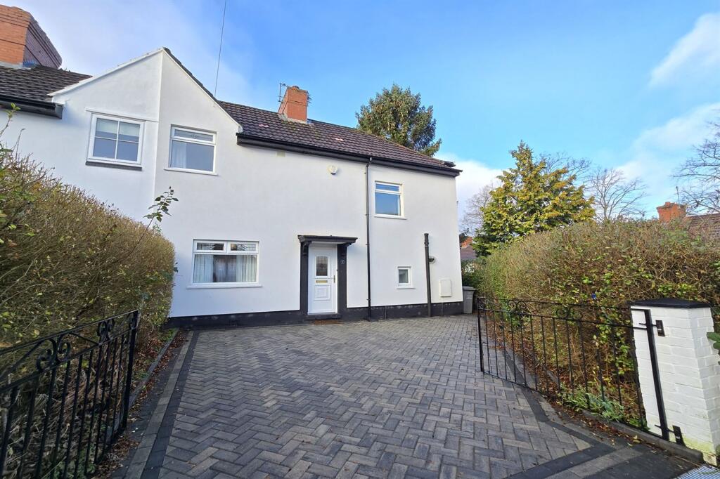 Main image of property: Bradbury Avenue, Altrincham, WA14