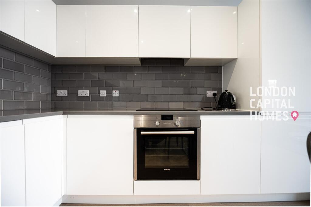 Apartment in London, Royal Wharf, Silvertown - View 5