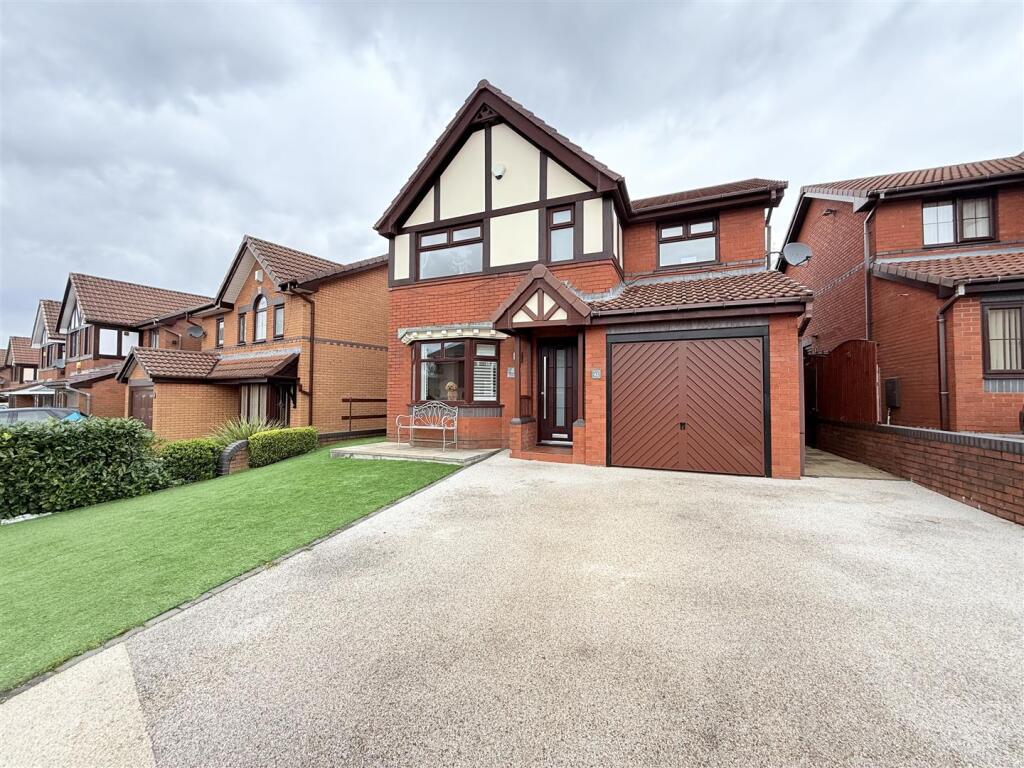 Main image of property: Simkin Way, Oldham