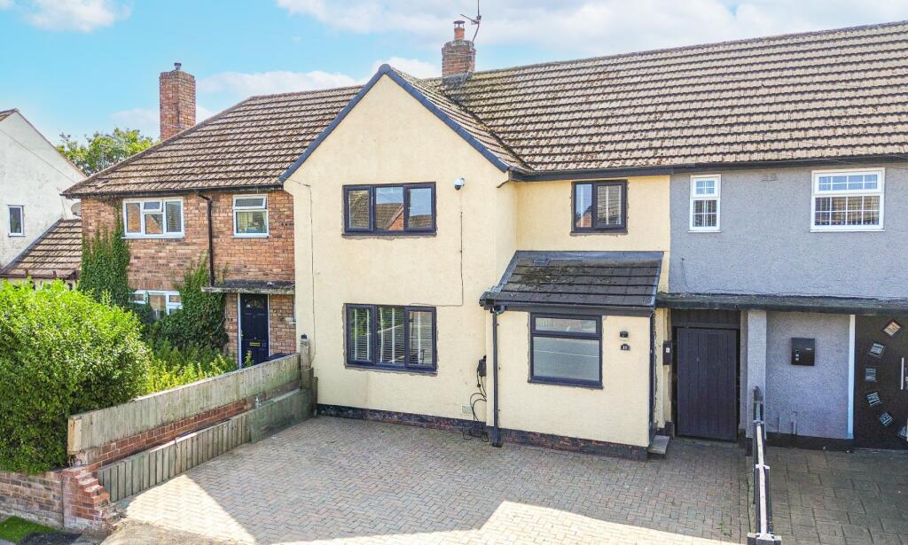 Main image of property: Englefield Avenue, Connah's Quay, Deeside, Flintshire, CH5 4SU