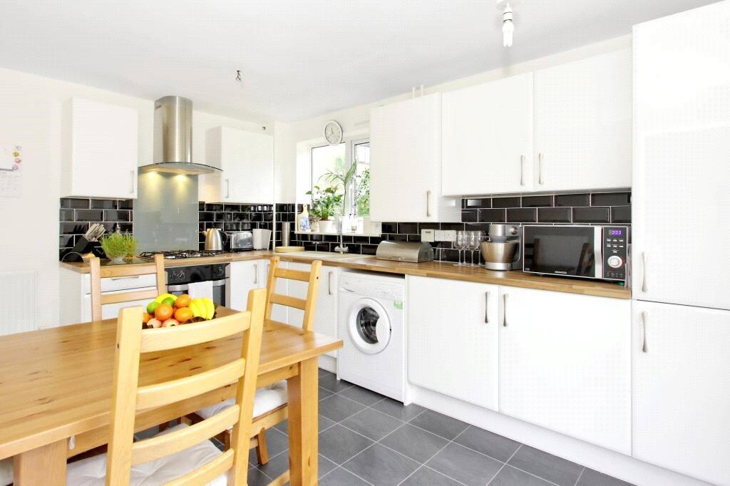 Chantry Mews, Hatch Warren, Basingstoke, RG22 photo 4