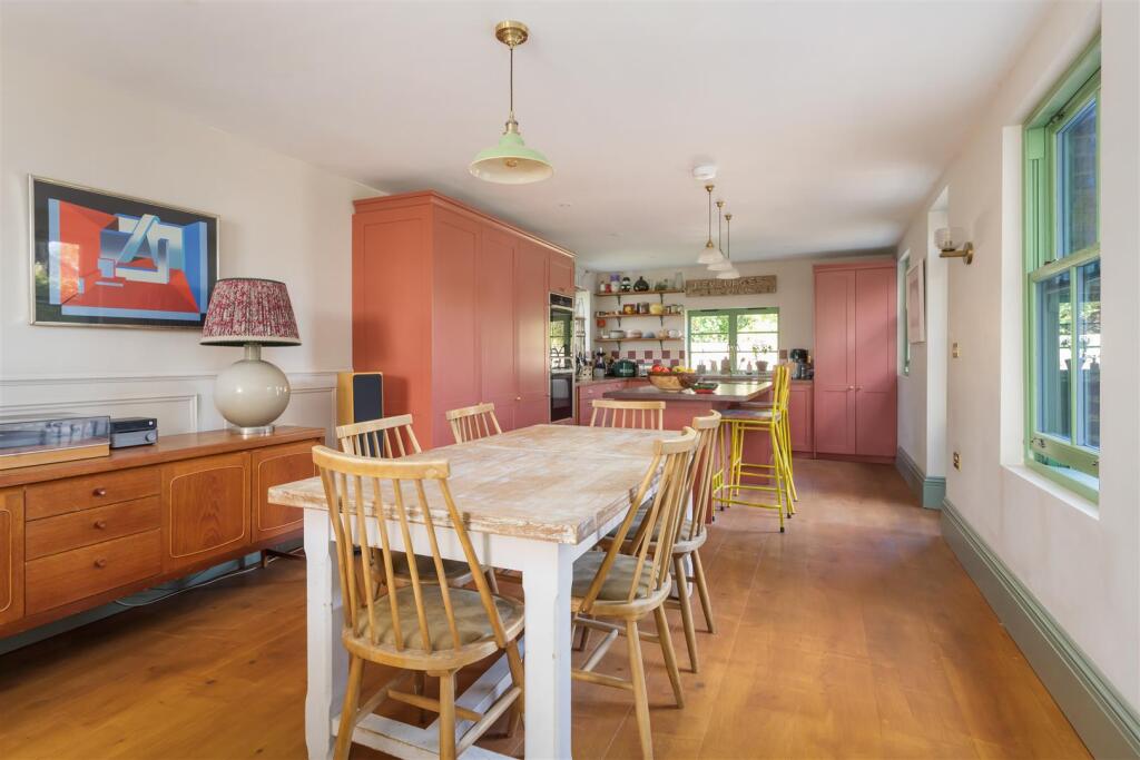 House in Canterbury - View 5