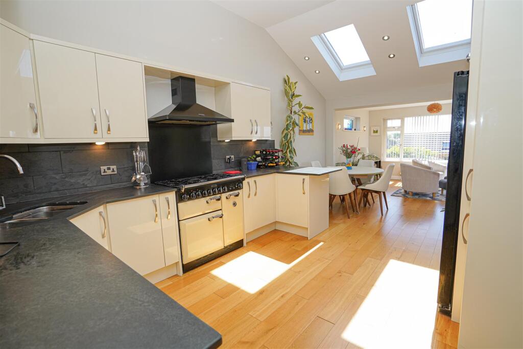 Main image of property: Mariners Way, Appledore