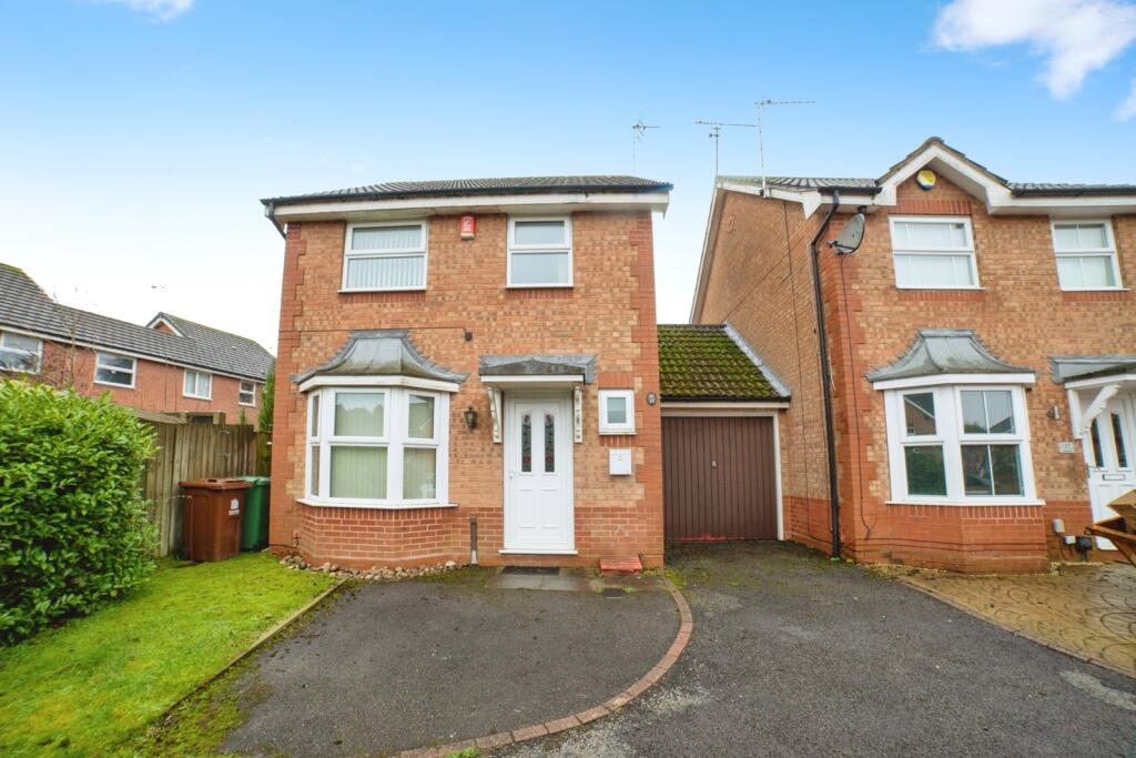Main image of property: Bird Close, Mansfield, Nottinghamshire, NG18