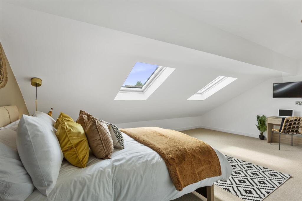 Apartment in Derby - View 5