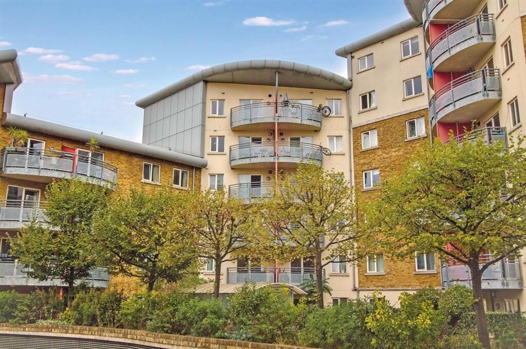 1-bed flat on Pancras Way, LONDON, £185,000
