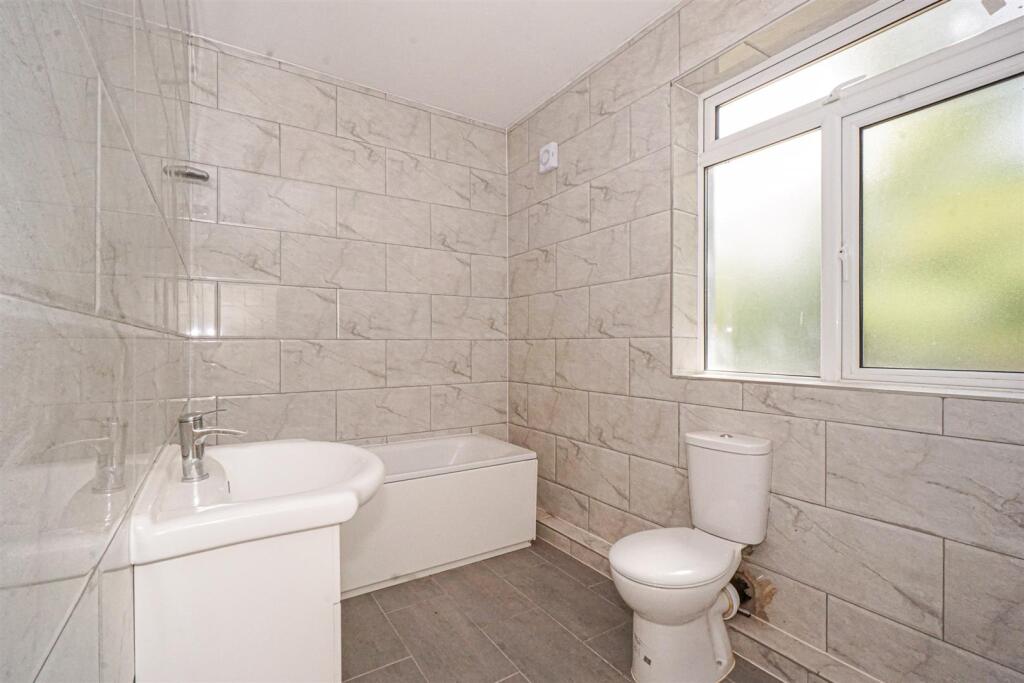 Apartment in Tonbridge - More