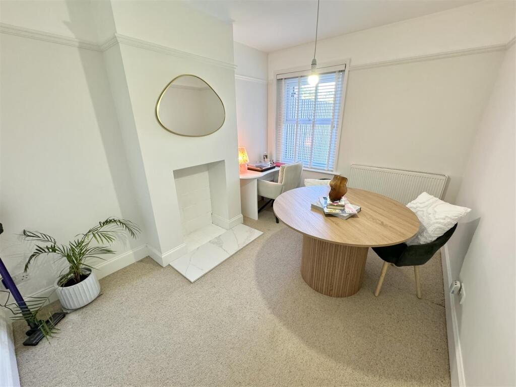 House in Poole - View 4